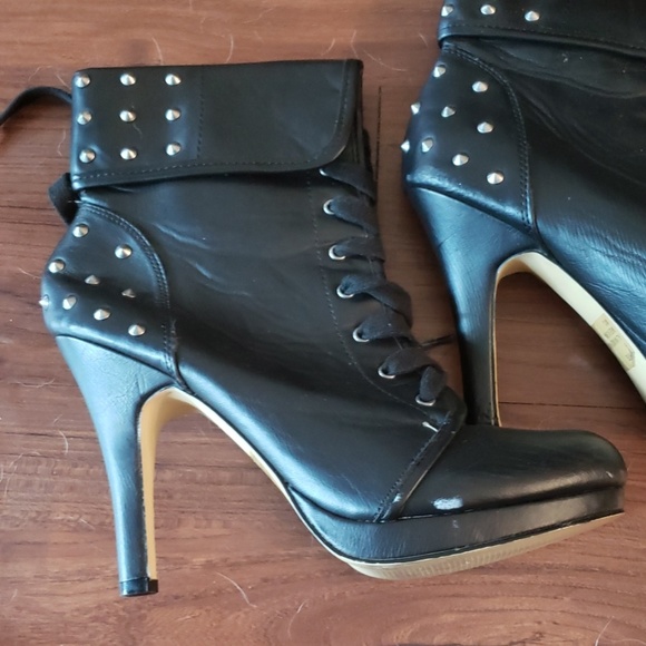 Booties - Picture 2 of 5